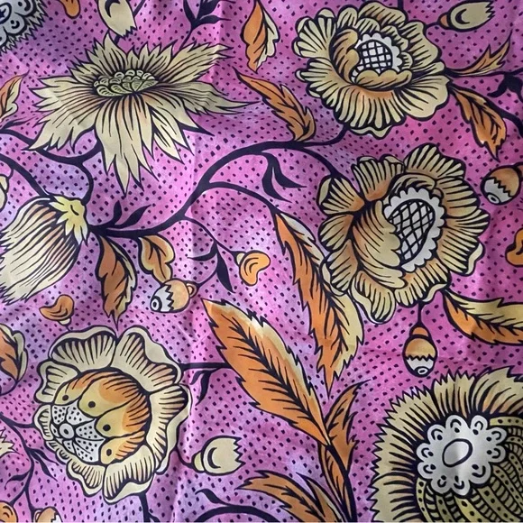 Limited edition: Gucci À Arles chez Gucci silk scarf